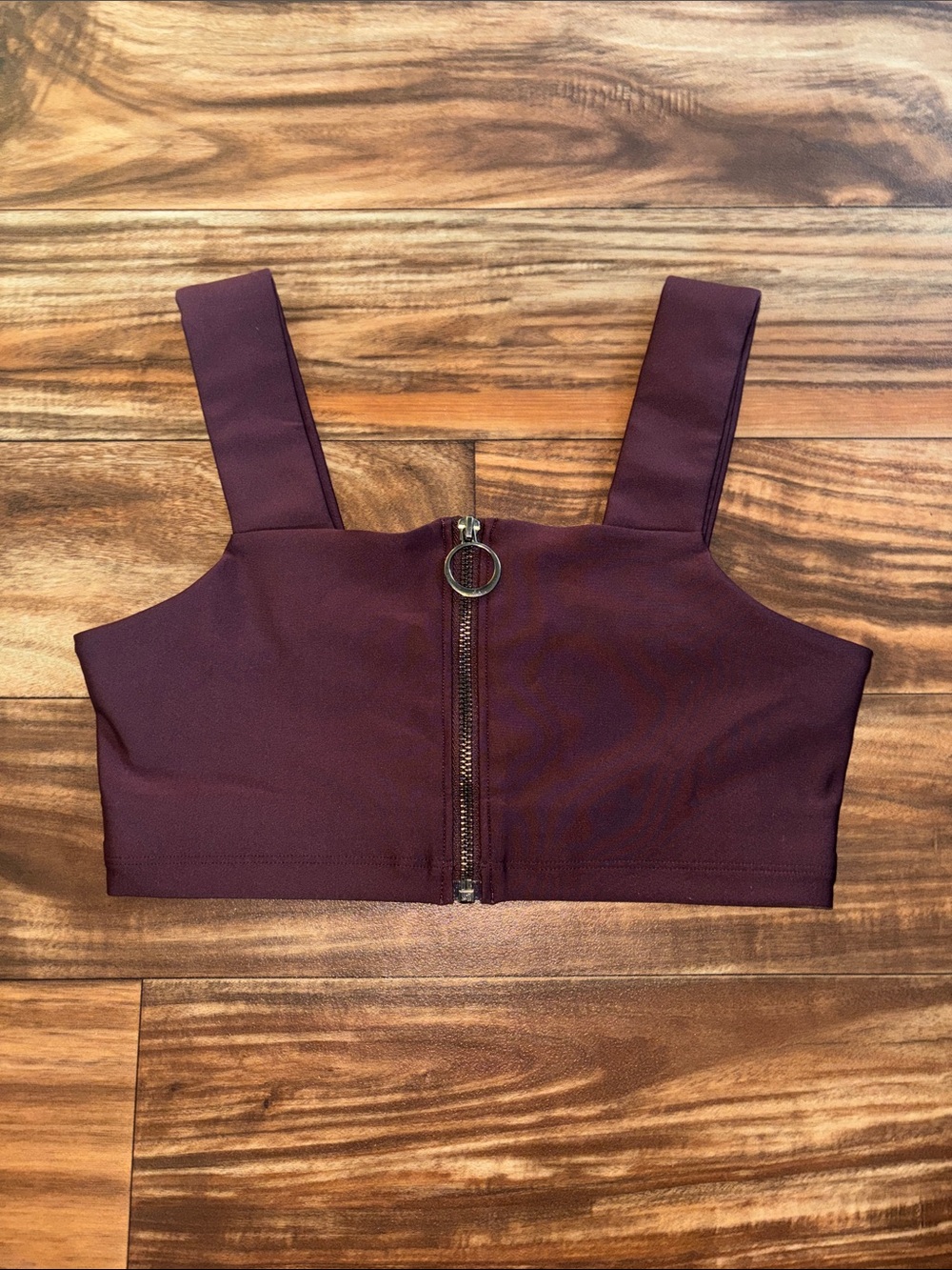 ALO Women's Square-Neck Zip Front Yoga Bra
